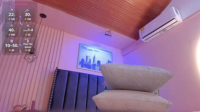 Snapshot of viiolett_lee chatting on March 16, 2025, 12:12 am viiolett lee online show from March 16, 2025, 12:12 am