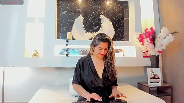 Cinthya mjs online show from September 13, 2025, 11:54 am