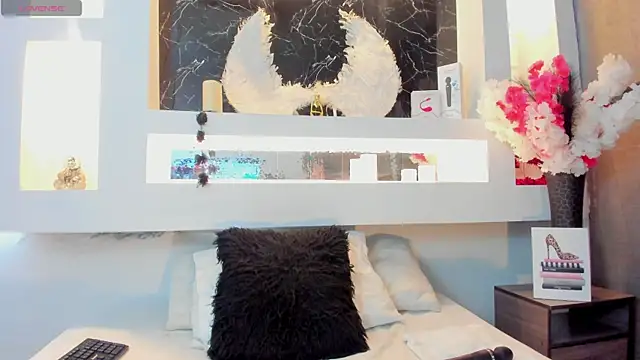 Cinthya mjs online show from September 24, 2025, 12:22 pm