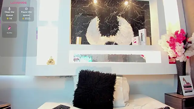 Cinthya mjs online show from October 28, 2025, 12:15 pm