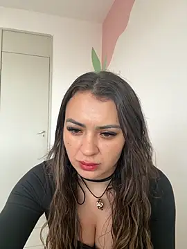 carol amorim online show from September 25, 2025, 6:03 pm