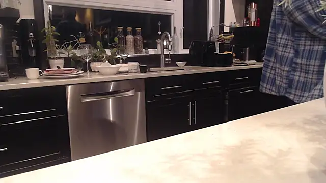 Toy-Daddy online show from October 20, 2025, 10:32 pm