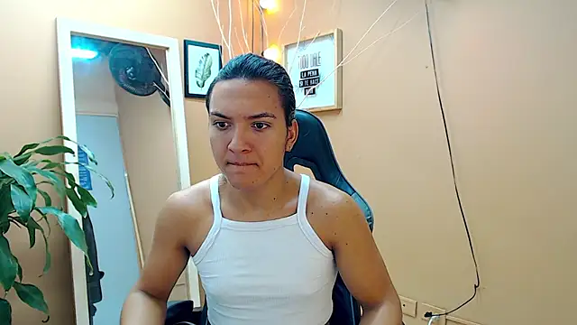 aslyhernandez 7 online show from January 30, 2025, 11:33 am