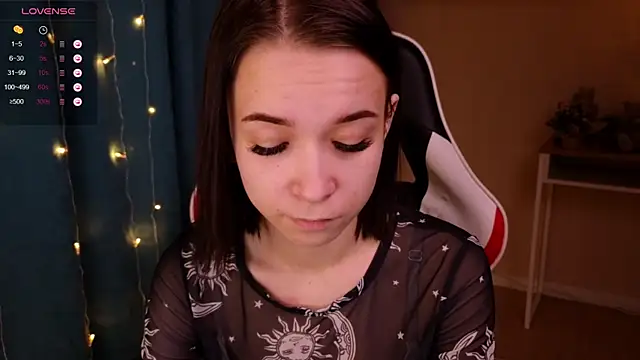 LilithStrangfor online show from December 29, 2024, 8:58 pm