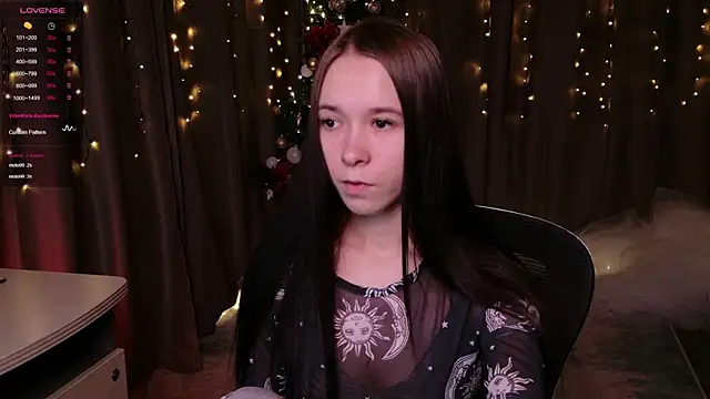 LilithStrangfor online show from January 12, 2026, 9:41 pm