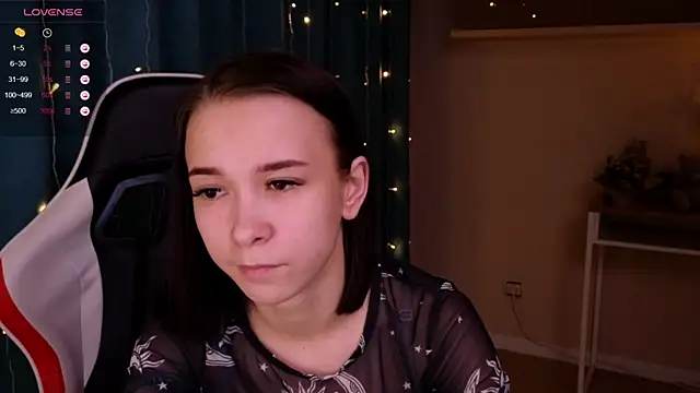 LilithStrangfor online show from December 30, 2024, 3:03 am