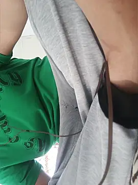 beautiful hands  online show from April 30, 2026, 8:57 pm