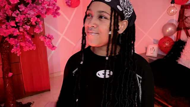 Elith noa online show from October 16, 2025, 7:22 pm