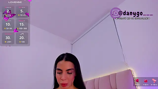 ZarianaEvanz online show from September 21, 2025, 10:37 pm