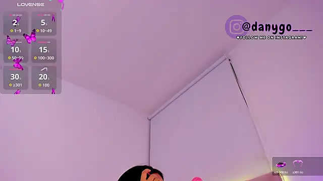 ZarianaEvanz online show from October 21, 2025, 11:04 pm