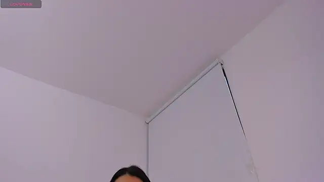 Snapshot of ZarianaEvanz chatting on May 26, 2026, 11:03 pm ZarianaEvanz online show from May 26, 2026, 11:03 pm