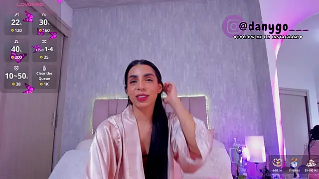 ZarianaEvanz online show from March 15, 2025, 1:30 am