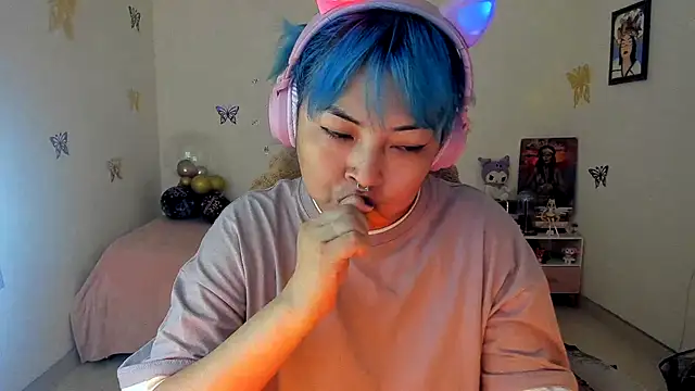 Shaddycute  online show from September 22, 2025, 4:57 pm