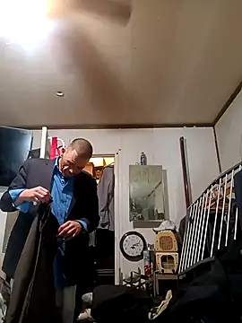 gettinit2wice online show from February 9, 2025, 11:04 pm