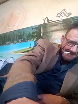 gettinit2wice online show from March 18, 2025, 10:04 pm