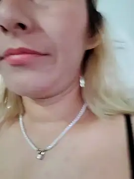 florecita9 online show from March 2, 2025, 6:13 pm