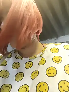 florecita9 online show from September 24, 2025, 3:29 pm