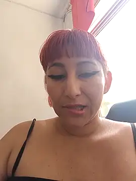 florecita9 online show from December 16, 2025, 6:01 pm