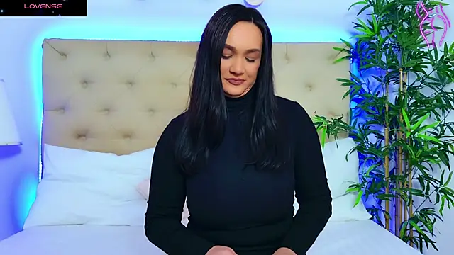 DaliyaArabian online show from October 16, 2025, 12:13 pm