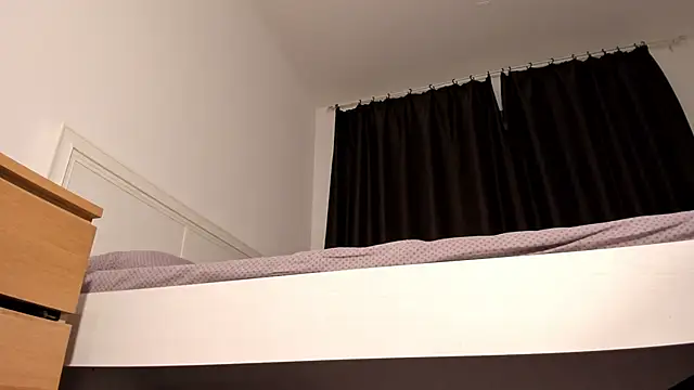 lola forever online show from October 8, 2025, 10:54 pm