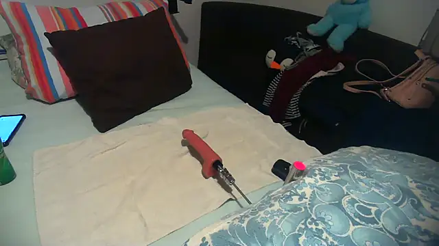 balkangirl1 online show from October 31, 2025, 2:35 pm