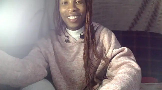 hoittytoittyxx online show from February 13, 2025, 8:45 pm