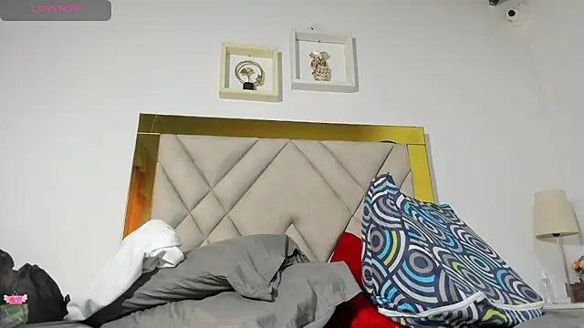 vahiolet fuentes online show from February 12, 2025, 7:13 pm