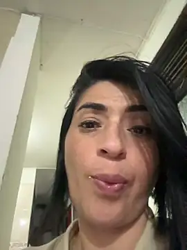 karenlennox1 online show from September 14, 2025, 12:22 am