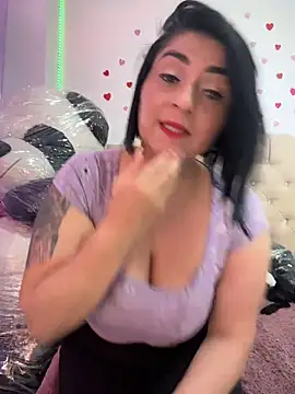 Snapshot of karenlennox1 chatting on June 2, 2026, 9:48 pm karenlennox1 online show from June 2, 2026, 9:48 pm