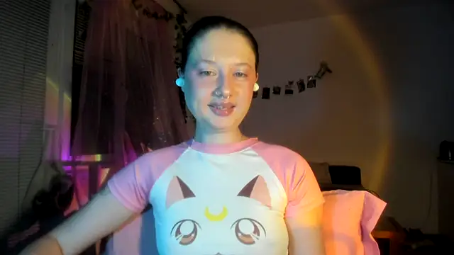 Jenny darling love online show from April 5, 2026, 6:03 pm