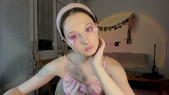 Jenny darling love online show from January 31, 2025, 7:18 pm