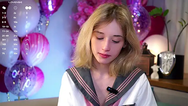 Snapshot of EdlinHargus chatting on March 15, 2025, 1:08 am EdlinHargus online show from March 15, 2025, 1:08 am