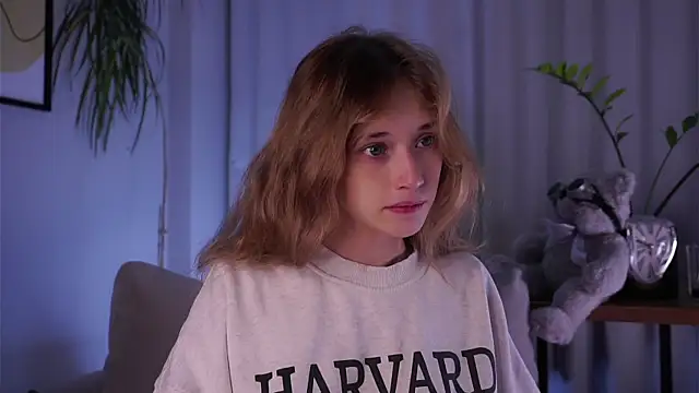 Snapshot of EdlinHargus chatting on September 11, 2025, 1:38 am EdlinHargus online show from September 11, 2025, 1:38 am