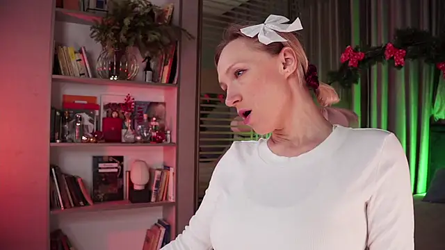 UmaTruewoman online show from December 28, 2024, 6:06 am