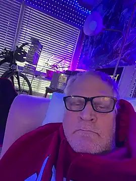 Mimmoromeo1973 online show from February 7, 2026, 10:51 pm