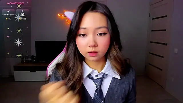 Fluffy Rose online show from October 4, 2025, 10:55 pm