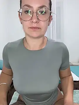 ladoucedu34 online show from October 14, 2025, 8:20 pm