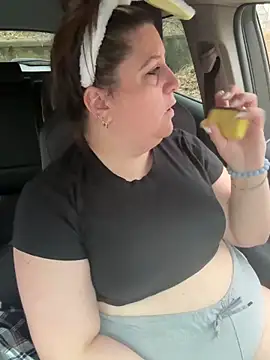 Vanilla-Cakebaum online show from March 31, 2026, 9:39 pm