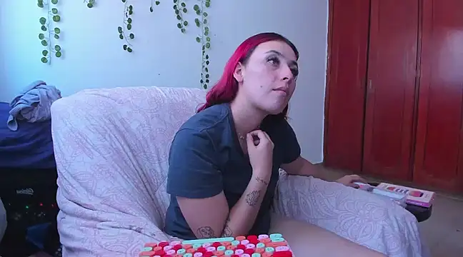 bonnie moon  online show from January 18, 2025, 9:55 pm