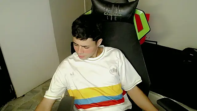 bby santi online show from November 19, 2025, 8:20 pm