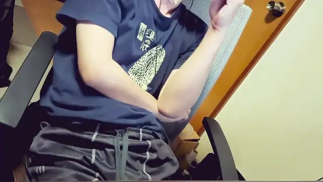 Snapshot of yukitaka_001 chatting on July 15, 2026, 6:48 pm yukitaka 001 online show from July 15, 2026, 6:48 pm