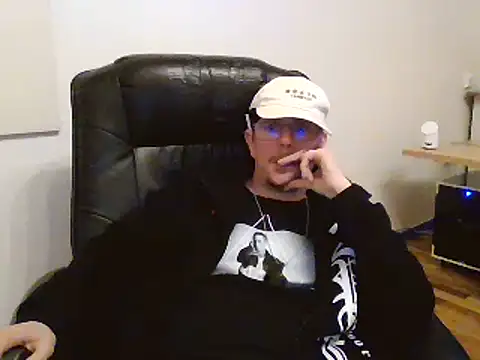 Minm666 online show from December 21, 2024, 3:42 pm