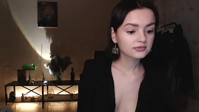 CuteRuby99 online show from October 8, 2025, 1:23 pm