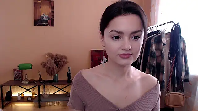 CuteRuby99 online show from October 1, 2025, 5:23 am