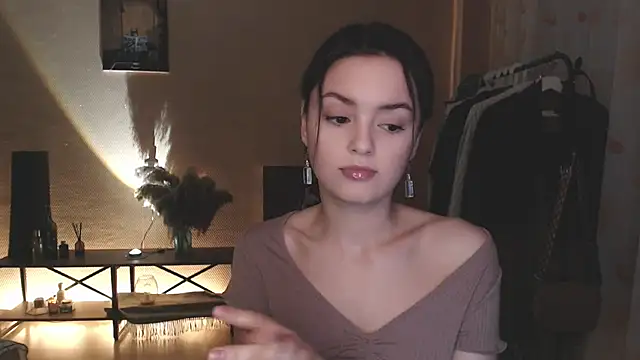 CuteRuby99 online show from January 26, 2025, 12:33 pm