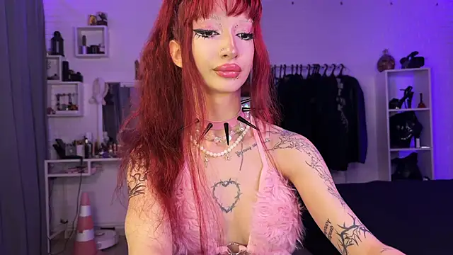 Snapshot of Marcellean chatting on November 7, 2025, 4:28 am Marcellean online show from November 7, 2025, 4:28 am