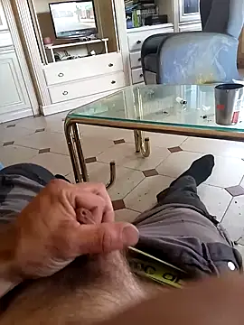 rush6983 online show from September 27, 2025, 9:37 am