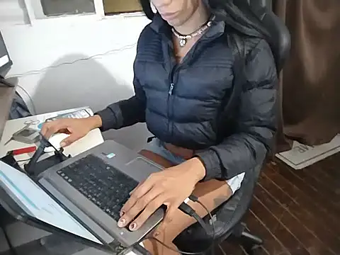 morenaindiaofc online show from September 15, 2025, 11:38 pm