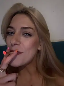 Lolitaxlola online show from March 17, 2025, 10:19 pm