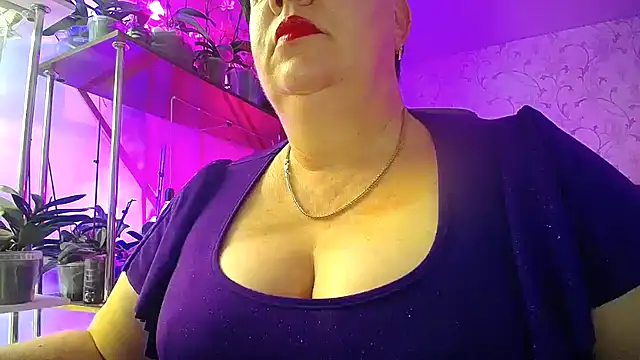  Sweet Woman online show from November 21, 2025, 2:05 pm